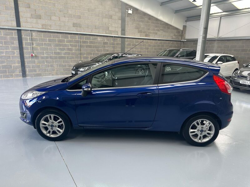 FORD FIESTA