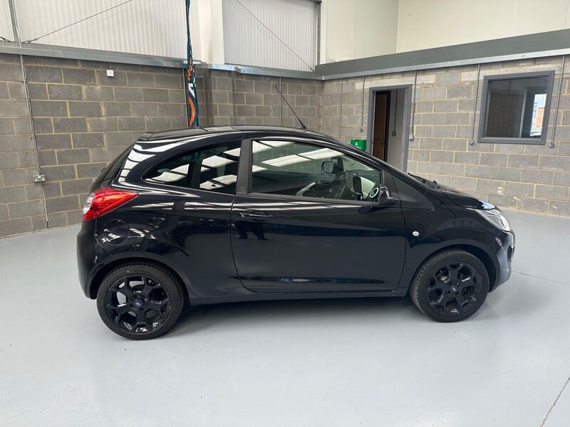 FORD KA