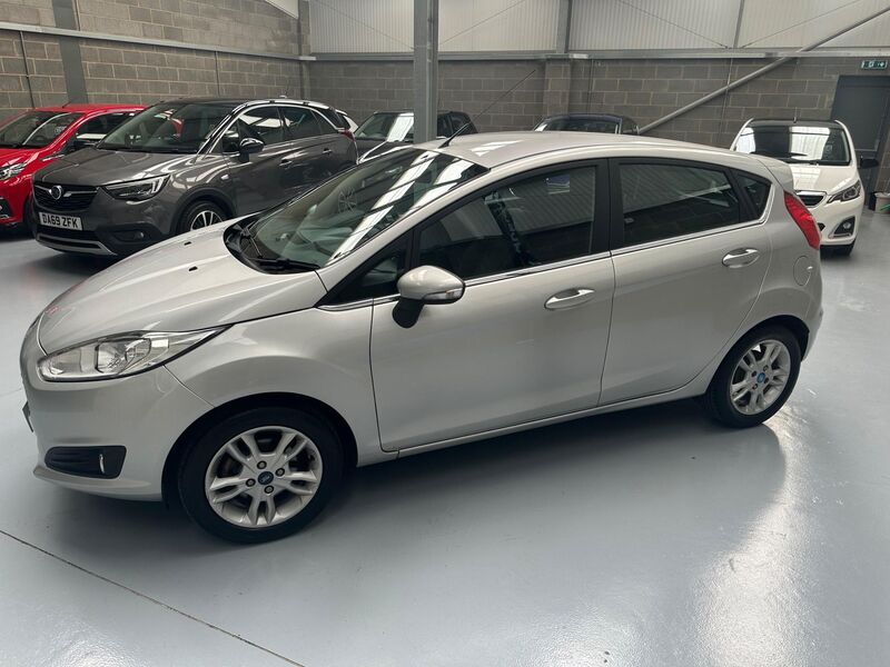 FORD FIESTA