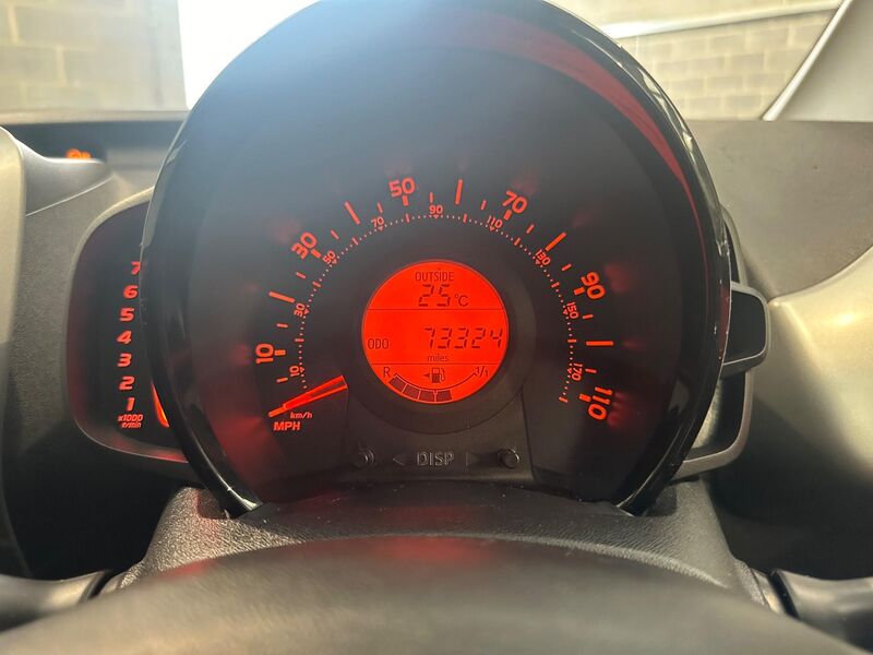 TOYOTA AYGO