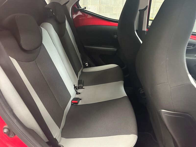 TOYOTA AYGO