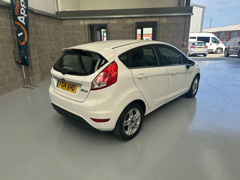 FORD FIESTA