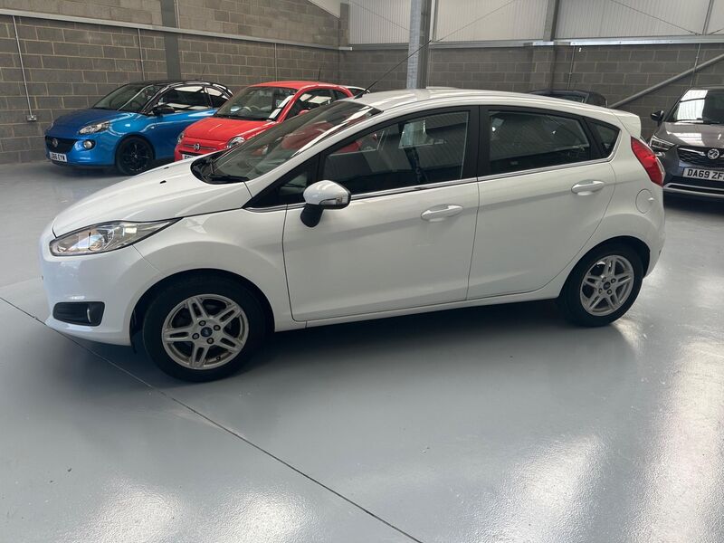 FORD FIESTA