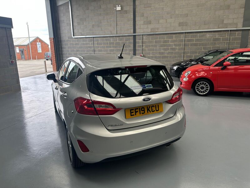 FORD FIESTA