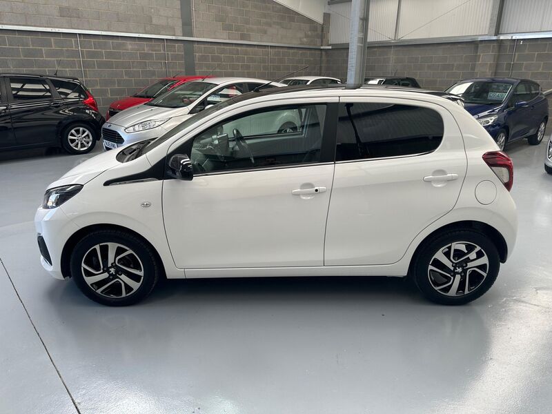 PEUGEOT 108