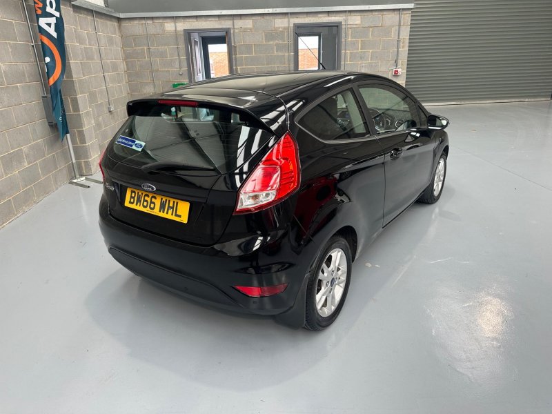 FORD FIESTA