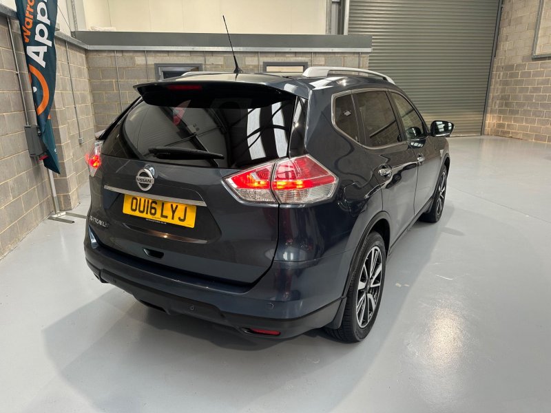 NISSAN X-TRAIL