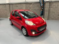 PEUGEOT 107